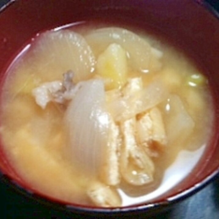 玉ねぎと舞茸のお味噌汁